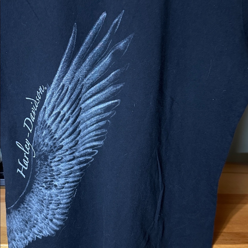 Harley-Davidson Black Short Sleeve Graphic Tee with Wing Design - Picture 3 of 9